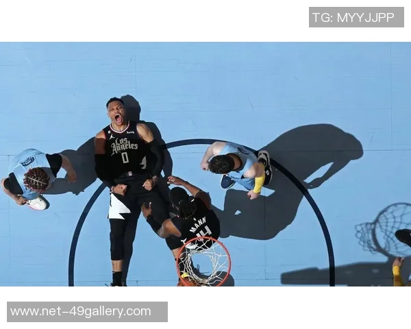 布鲁克洛佩斯：从NBA巨星到篮球战术革新者的精彩旅程